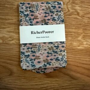 Richer Poorer Floral Sheer Ankle Socks - Cottagecore Floral - US 5-10 - NWT